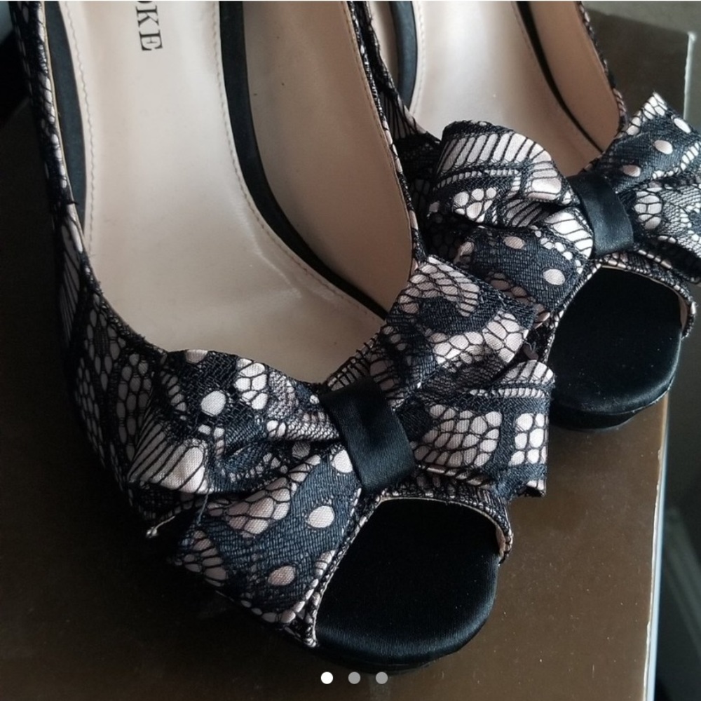 Audrey Brooke Lace Heels